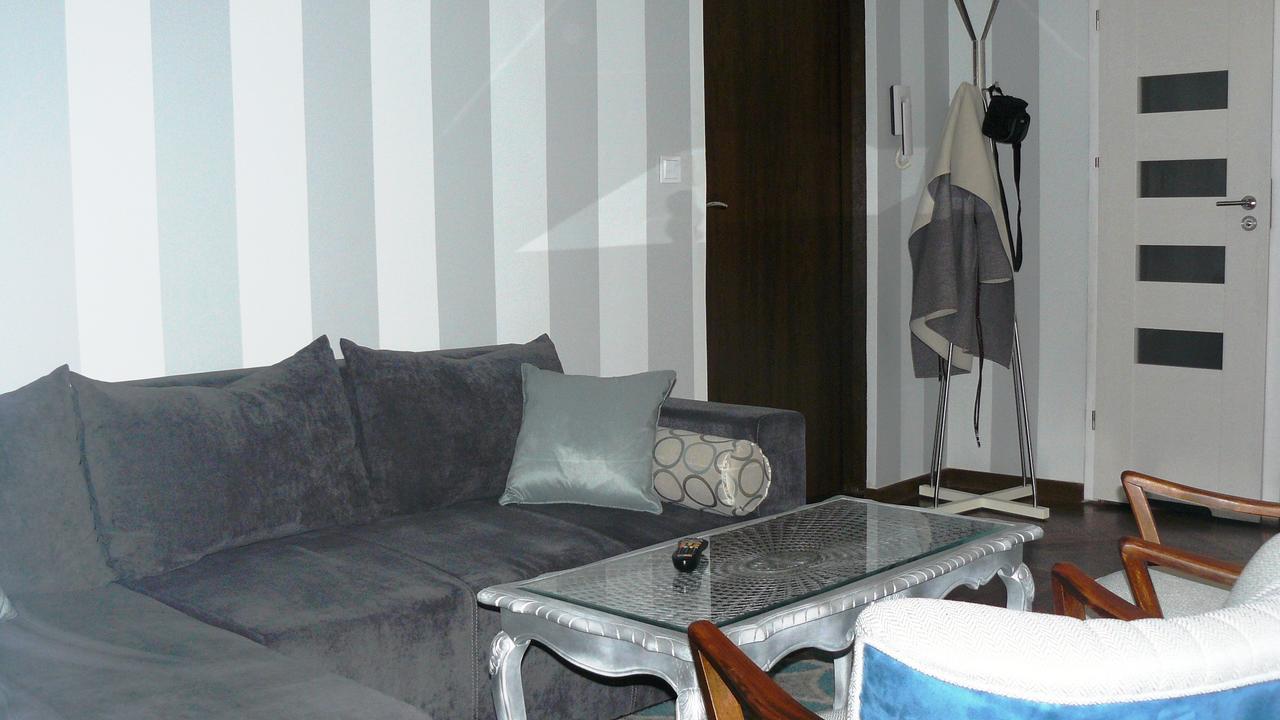 Lägenhet Apartament Chmielna *