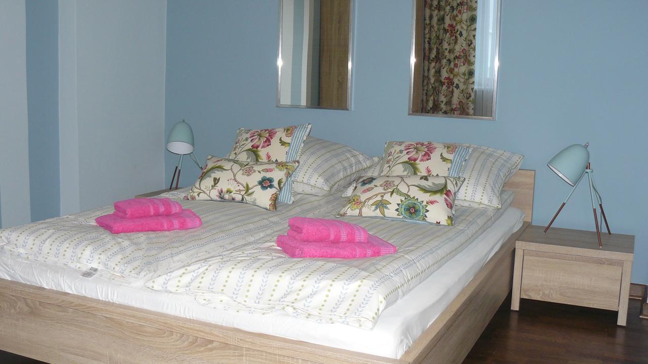 Lägenhet Apartament Chmielna *